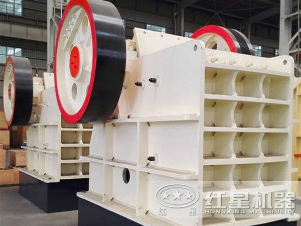 69石頭顎破機(jī)，產(chǎn)量為50-160t/h