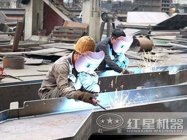 螢石錘式破碎機匠心做工、質(zhì)量過硬