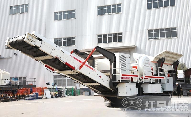 履帶破碎機(jī)_液壓自行驅(qū)動(dòng)，全剛性船型結(jié)構(gòu)組合