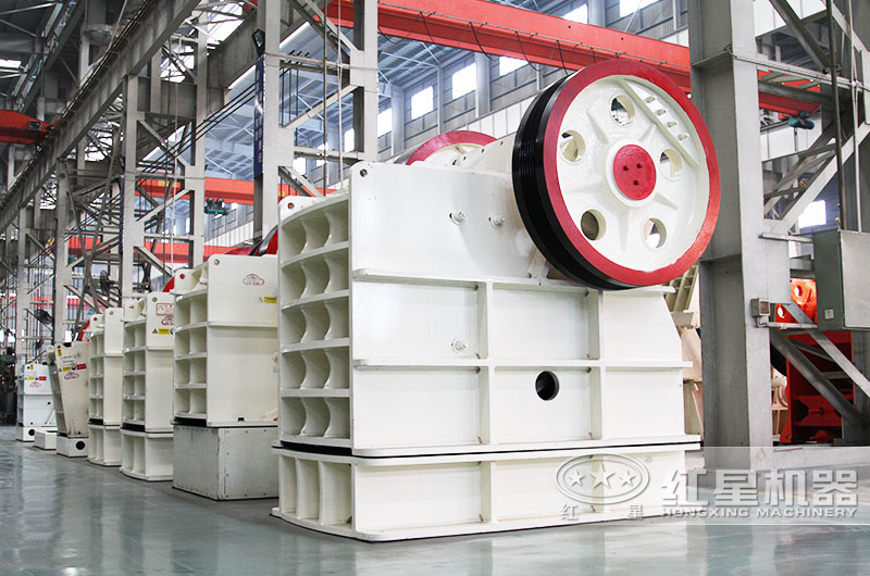 57破碎機(jī)產(chǎn)量40-110t/h，性價(jià)比高，超多客戶都選擇的破碎機(jī)