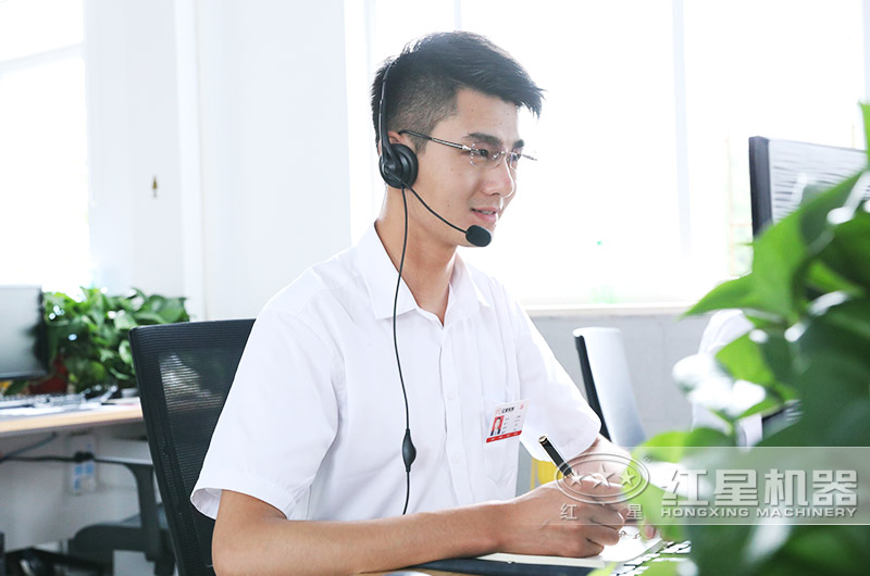24小時(shí)客服接待，隨時(shí)待命解決用戶(hù)疑惑