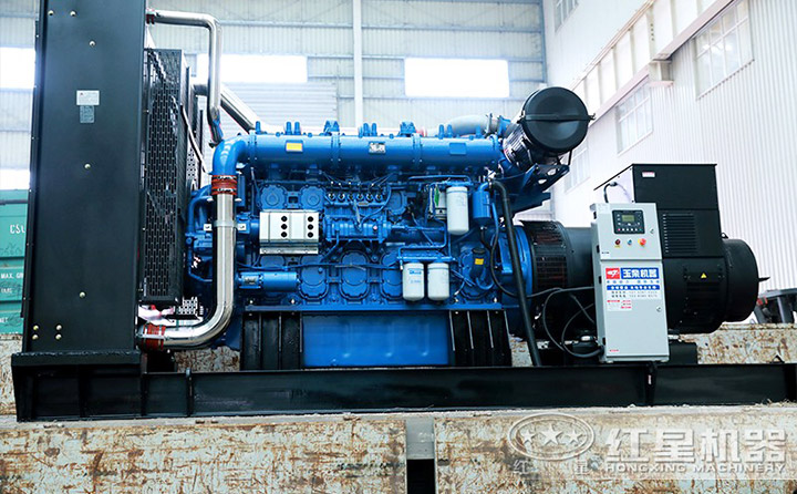 PE1200\*1500顎破機(jī)配大功率電機(jī)，動(dòng)力足，現(xiàn)場(chǎng)作業(yè)更效能高 