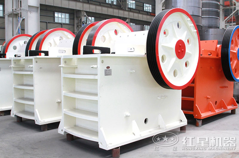 顎式破碎機(jī)-進(jìn)料口大、破碎比大