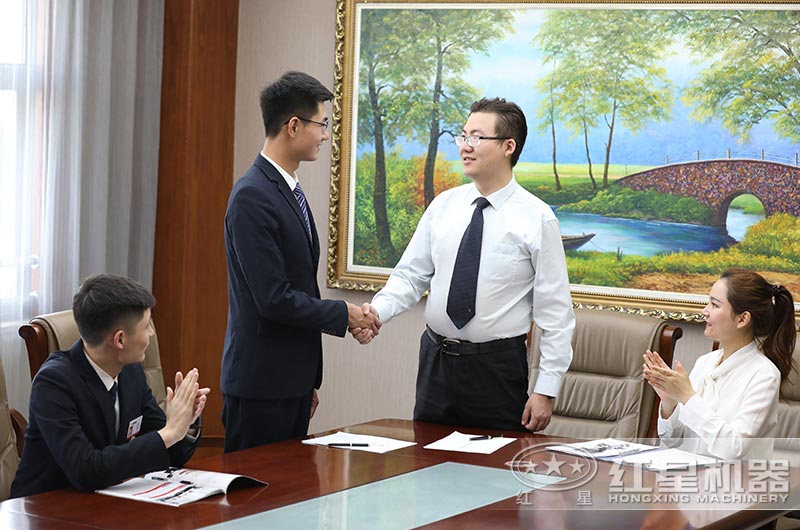 客戶來廠實地考察，簽訂合同 