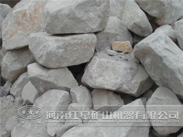 立式磨的石灰石粉磨系統(tǒng)